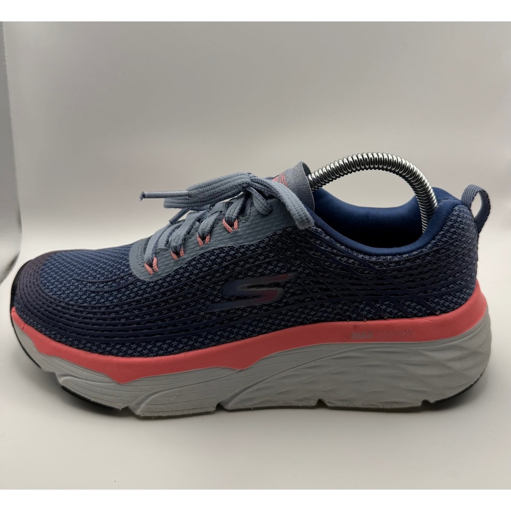 Skechers GOrun Max Cushioning Womens 8 Navy Blue Coral Good Running Shoes 17693